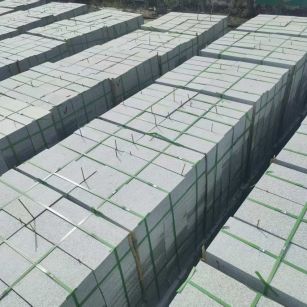 洛阳 芝麻白1.8公分火烧300*600地铺，清仓大甩卖