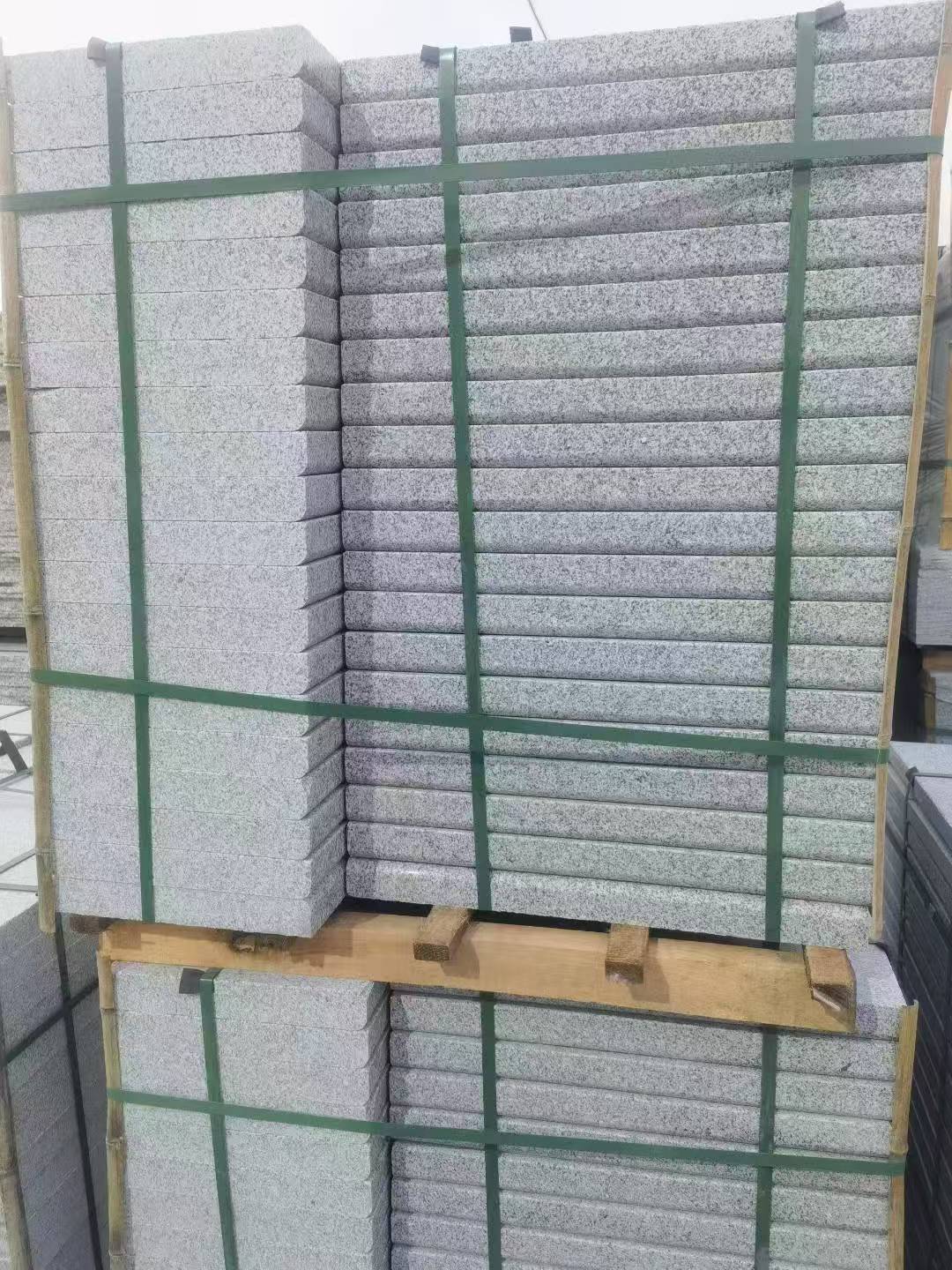 洛阳 5公分芝麻白，倒斜角，室外楼梯踏步