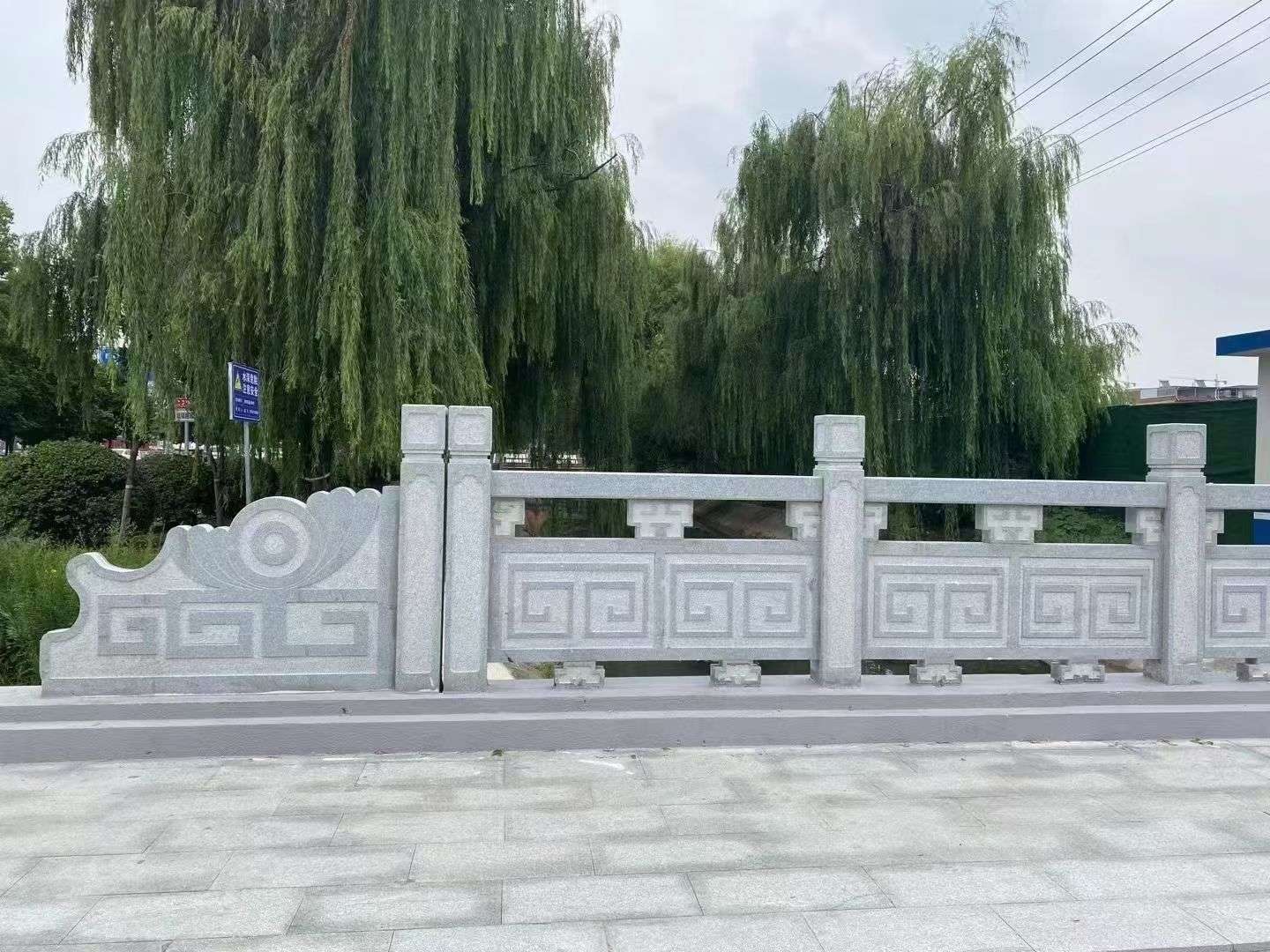 洛阳 芝麻灰桥栏杆、河道栏杆安装效果