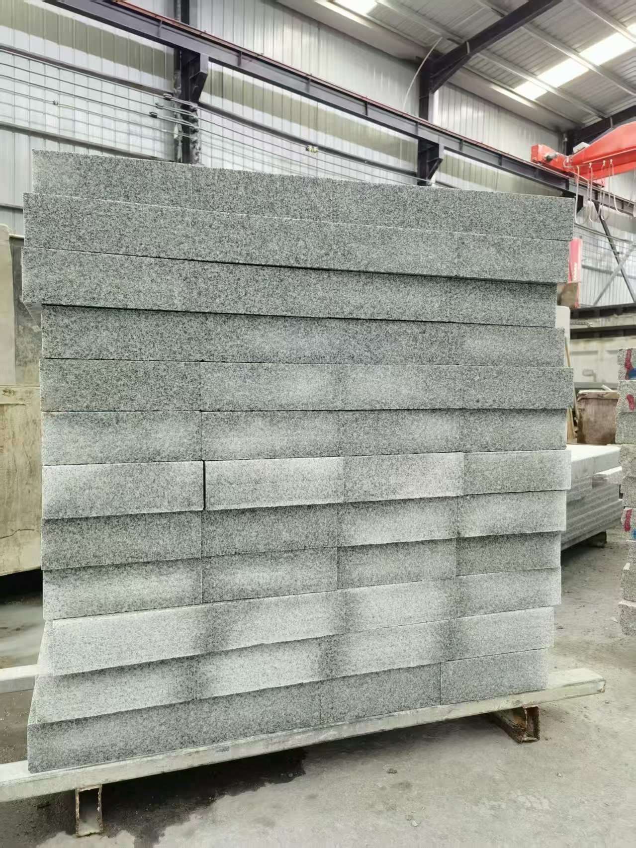 洛阳 芝麻白10公分300*600广场地铺，A料定制，尺寸标准，厚薄均匀