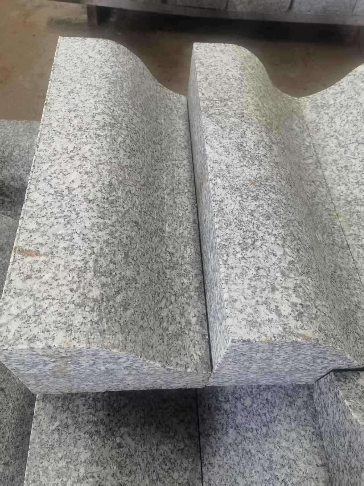 洛阳芙蓉白S型拉丝面路沿石