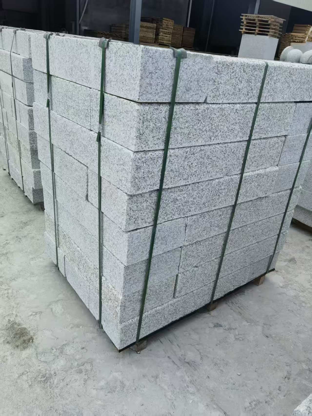 洛阳 芙蓉白火烧两面路沿石