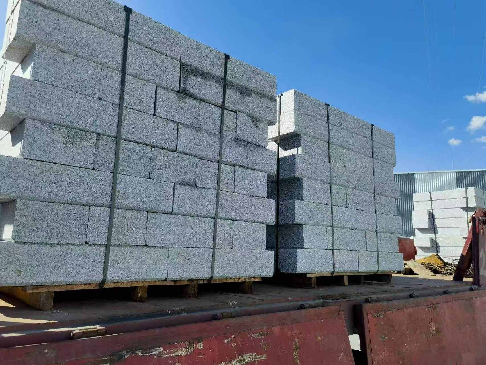 洛阳 路沿石装车出货