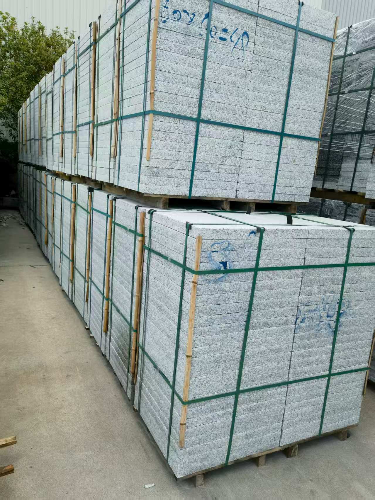 洛阳 大花芙蓉白火烧成品，市政园林广场地铺石