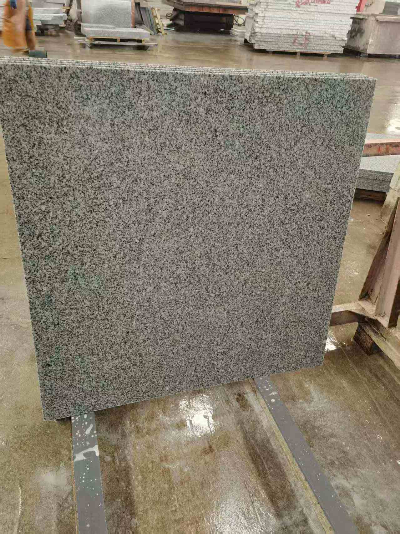 洛阳 芝麻白光面900*900，高地铁标准